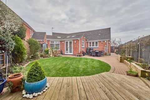 undefined, Blake Close, Hinckley