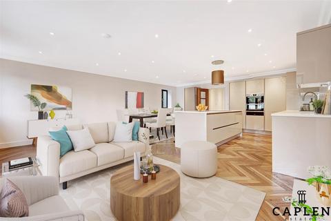 undefined, Manor Road, Chigwell