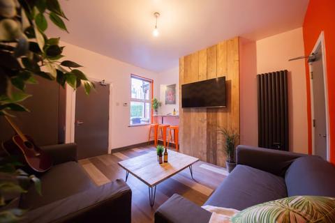 4 bedroom terraced house to rent, Denham Road, Sheffield S11