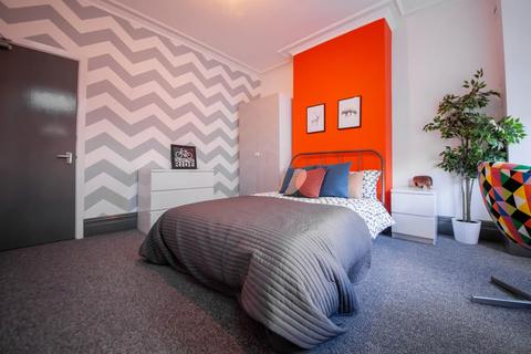 4 bedroom terraced house to rent, Denham Road, Sheffield S11