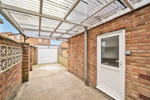 3 bedroom semi-detached house for sale, Sandway Drive, Camblesforth,
