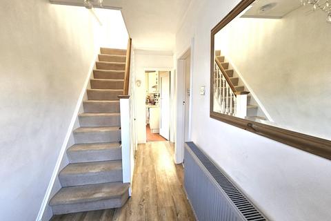 3 bedroom semi-detached house for sale, Francklyn Gardens, Edgware HA8