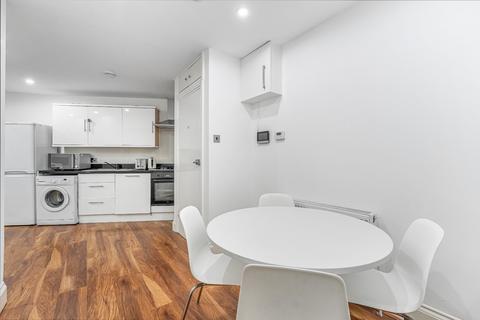 2 bedroom flat to rent, Blue Anchor Lane, London