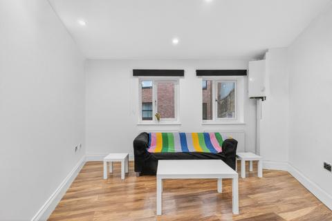 2 bedroom flat to rent, Blue Anchor Lane, London