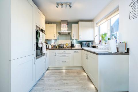3 bedroom semi-detached house for sale, Rutherford Crescent, Leighton Buzzard