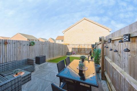 3 bedroom semi-detached house for sale, Rutherford Crescent, Leighton Buzzard