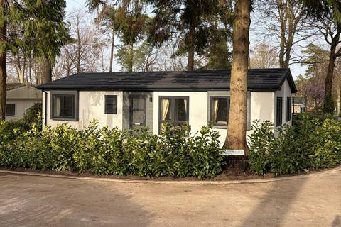 2 bedroom park home for sale, Fleet, Hampshire, GU52