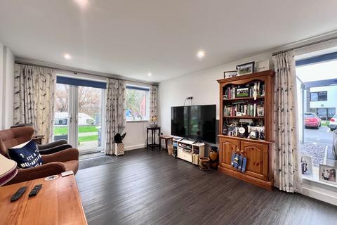 2 bedroom flat for sale, Hinton Road, Hereford,, HR2