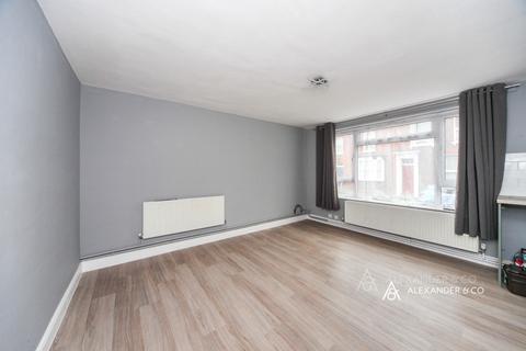 2 bedroom flat to rent, Victoria Street, Bedfordshire LU6