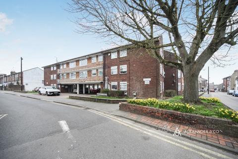 undefined, Victoria Street, Bedfordshire LU6