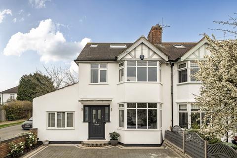 4 bedroom end of terrace house for sale, Greenway, Chislehurst, BR7