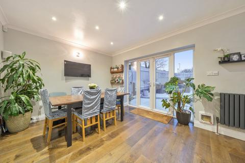 4 bedroom end of terrace house for sale, Greenway, Chislehurst, BR7