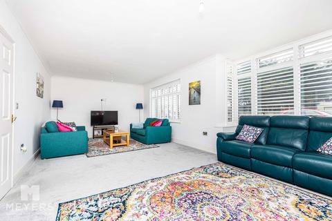 undefined, Hengistbury Road, Bournemouth, BH6 4