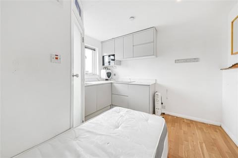 Studio to rent, Hillfield Road, London, NW6