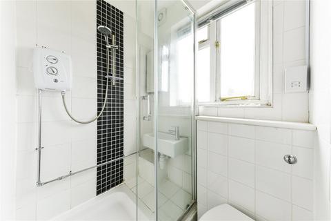 Studio to rent, Hillfield Road, London, NW6