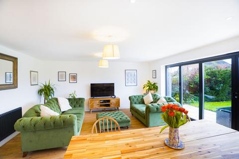 4 bedroom detached house for sale, Wordsworth Road, Rugby, CV22