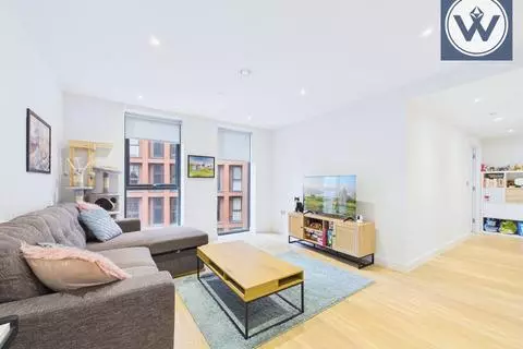 Apartment in Manchester, City Centre - View 3