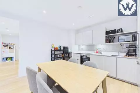 Apartment in Manchester, City Centre - View 5