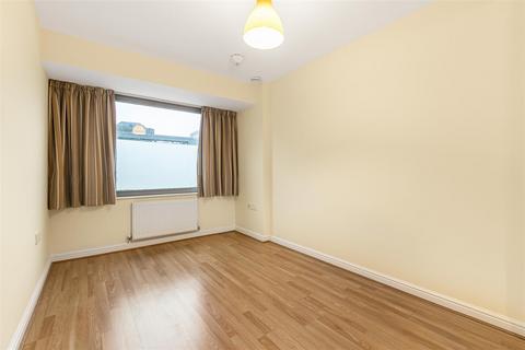 1 bedroom apartment for sale, Throwley Way, Sutton