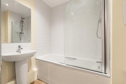 1 bedroom apartment for sale, Throwley Way, Sutton