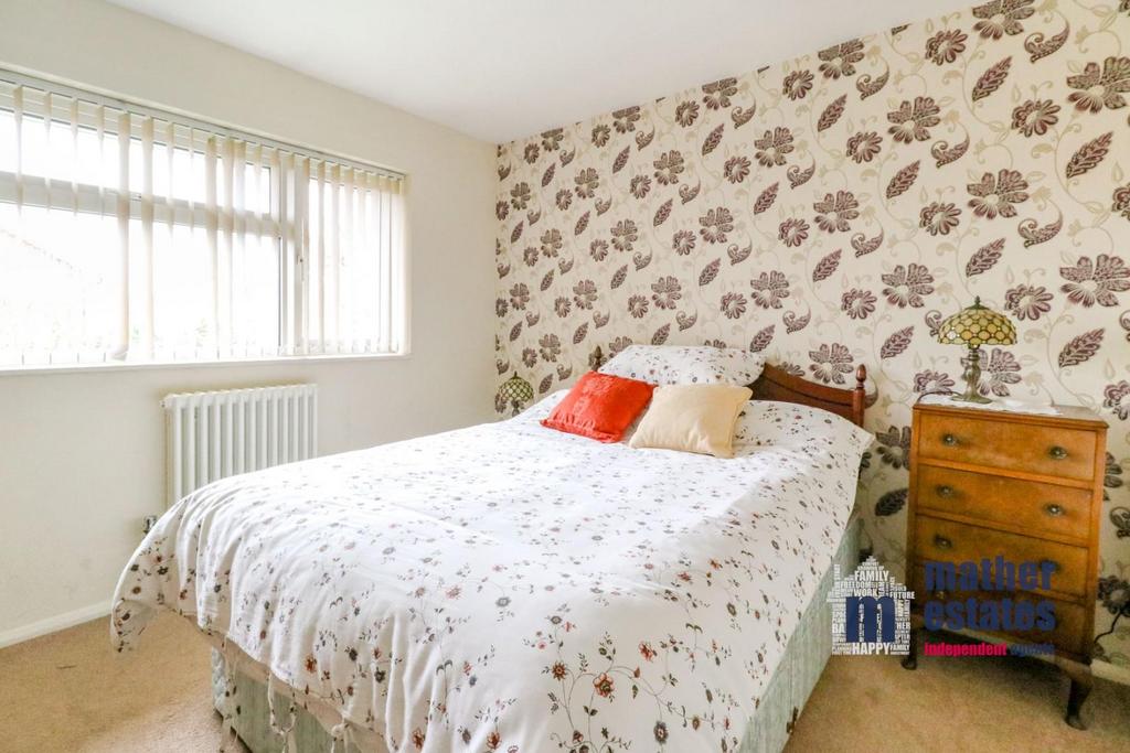 4 Sish Cl, Stevenage, SG1-28.jpg