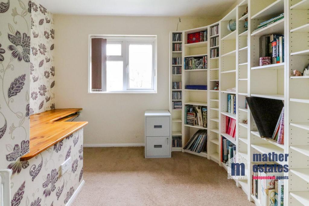 4 Sish Cl, Stevenage, SG1-31.jpg
