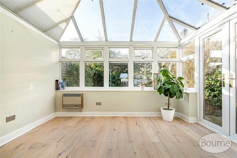 3 bedroom semi-detached house for sale, Queenhythe Road, Jacob's Well, Guildford, Surrey, GU4