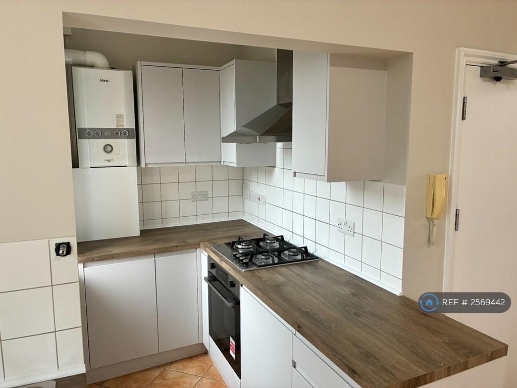 Open Plan Kitchen 2