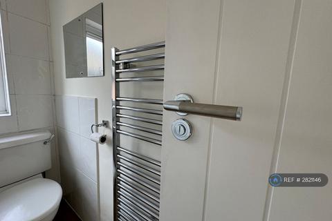 2 bedroom maisonette to rent, Woodside Lane, Bexley, DA5