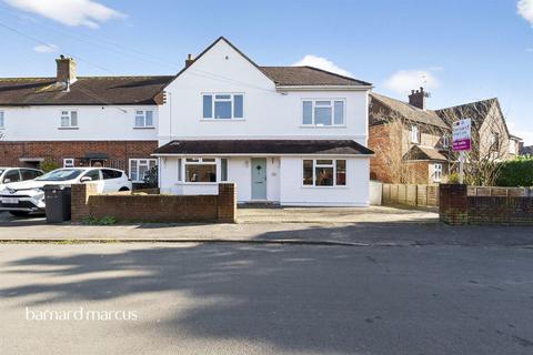 4 bedroom end of terrace house for sale - Oakdene Road, Brockham, BETCHWORTH