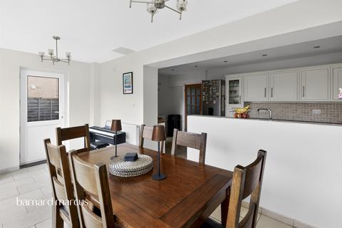 4 bedroom end of terrace house for sale, Oakdene Road, Brockham, BETCHWORTH
