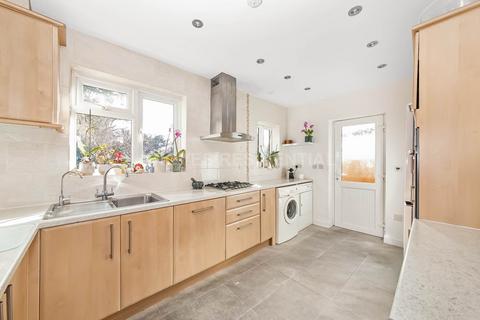 3 bedroom semi-detached house for sale, Beechcroft Avenue, New Malden