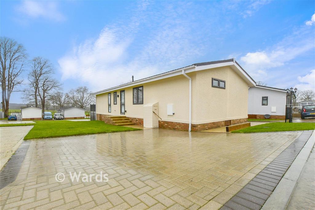 Driveway/Parking
