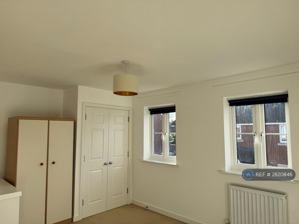 Double Bedroom