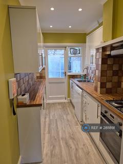3 bedroom terraced house to rent, Ravenswood Crescent, Harrow, HA2