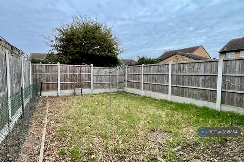 1 bedroom semi-detached house to rent, Kirton Close, Hornchurch, RM12