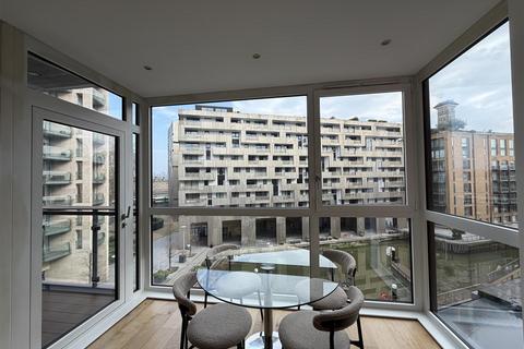 1 bedroom house to rent, Gatliff Road, London