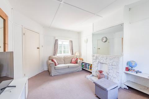 3 bedroom semi-detached house for sale, Caxton Avenue, Surrey KT15