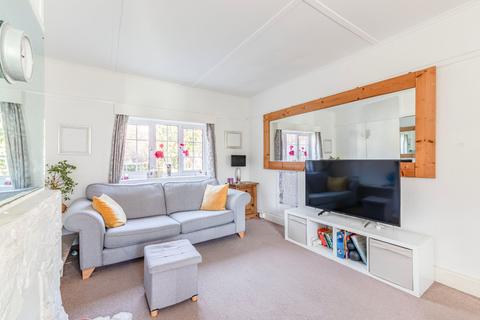 3 bedroom semi-detached house for sale, Caxton Avenue, Surrey KT15