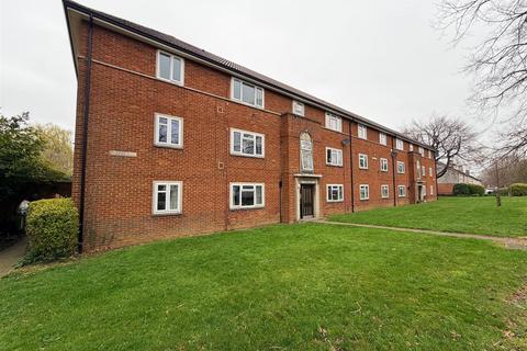 Priors Road, Cheltenham, GL52
