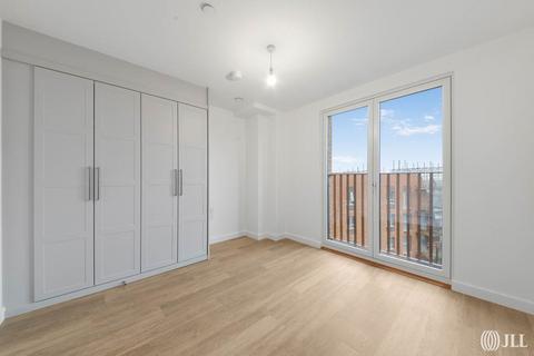 1 bedroom apartment to rent, Emerald House Acton W3