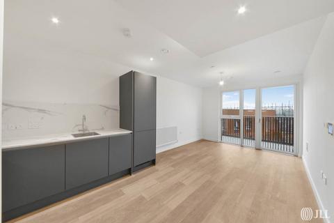1 bedroom apartment to rent, Emerald House Acton W3