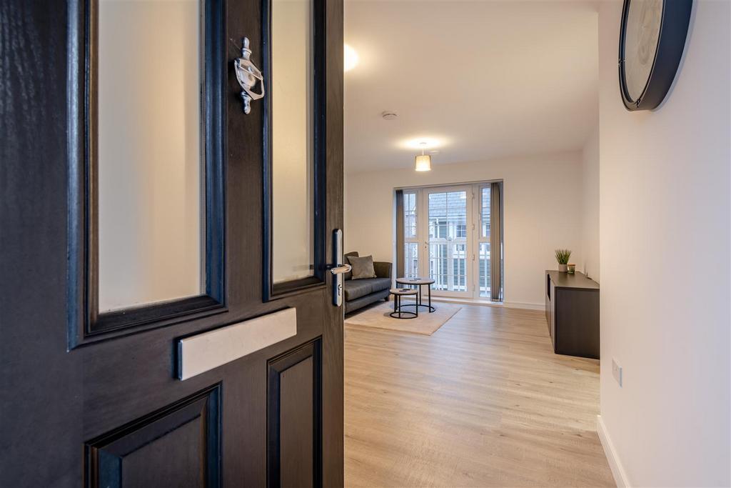 8681036-interior15.jpg