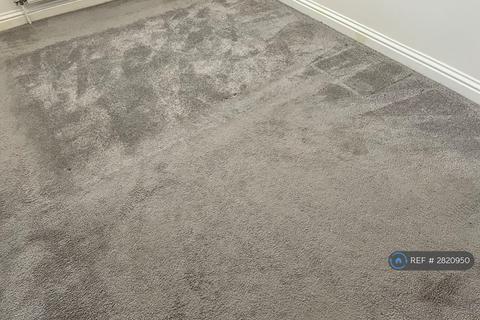 2 bedroom flat to rent, St Cecilia Court, Newport, NP20