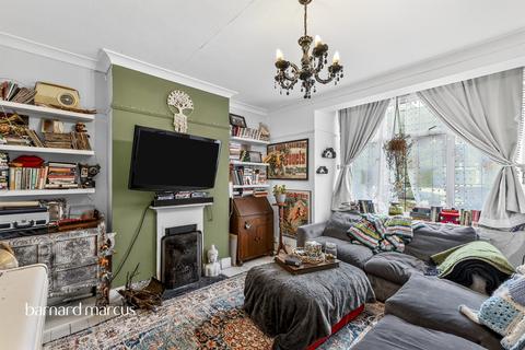 Frimley Gardens, Mitcham