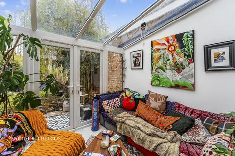 undefined, Frimley Gardens, Mitcham