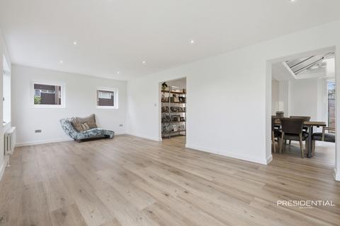 undefined, Willowmead, Chigwell IG7