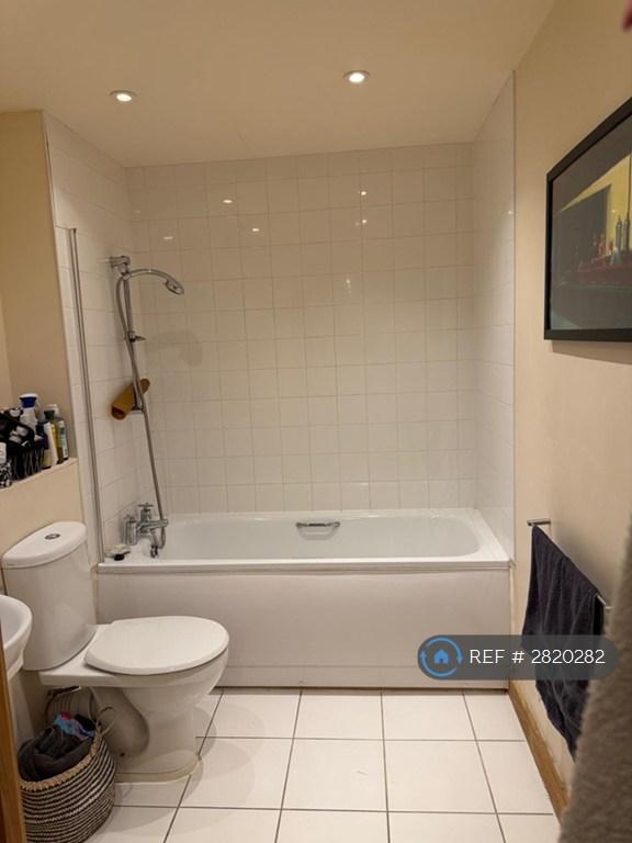 2nd Bathroom