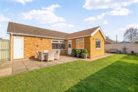 3 bedroom bungalow for sale, Fen Lane, North Hykeham