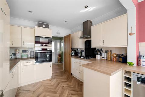 3 bedroom bungalow for sale, Fen Lane, North Hykeham
